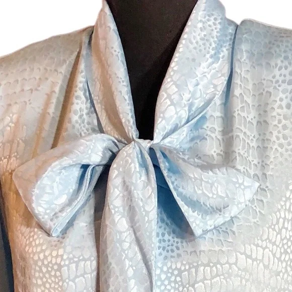 Vintage Christian Dior Loungewear Housedress Robe Tie collar zip front c…
